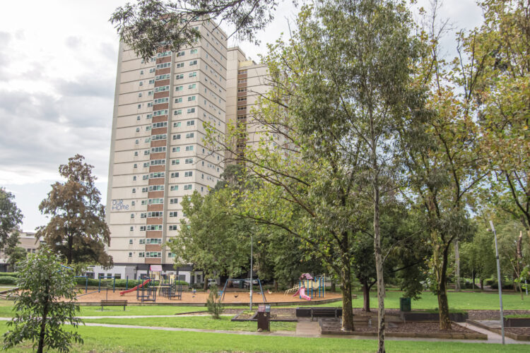 Atherton Gardens (Fitzroy high rise) and the 'meeting place' [C. Johnston]