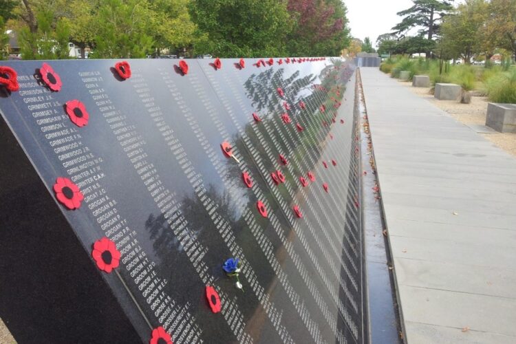 Poppies [Courtesy https://www.powmemorialballarat.com.au/]